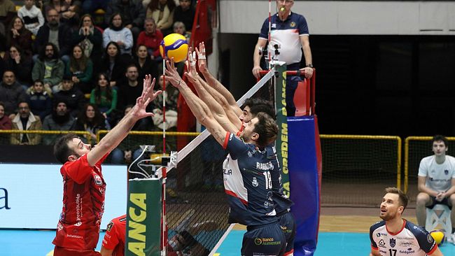 ​Grande prestazione della Saturnia al PalaCatania sconfitta solo al quinto set dalla Lube 