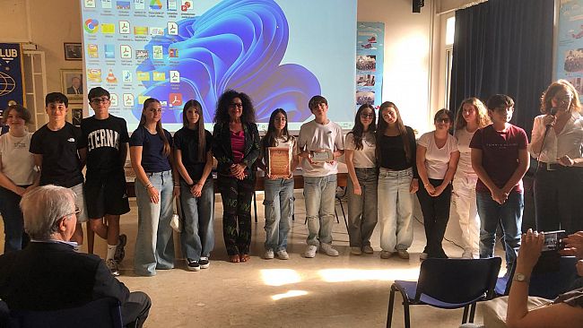 ​Kiwanis Club di Erice: premiati 14 alunni del “Pascoli-De Stefano” a conclusione di 2 progetti