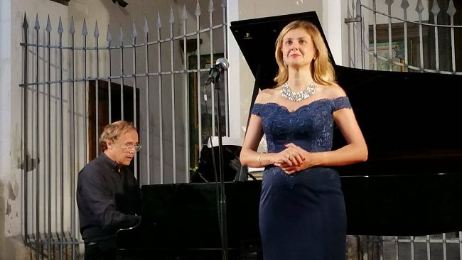 Marsala, il 24 novembre al Teatro Sollima belcanto e virtuosismo pianistico  con Ilaria Iaquinta e Giacomo Serra