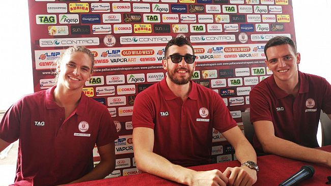 Pallacanestro Trapani: si presentano Massone, Biordi e Taflaj
