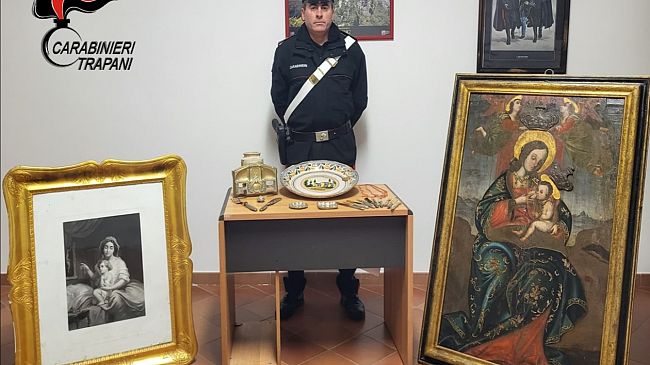 ​Erice. Recuperati quadri e altri beni trafugati, arrestato un 44enne