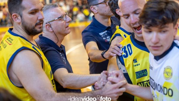 lautomondo-virtus-trapani-supera-nova-basket-e-conquista-la-semifinale-playoff