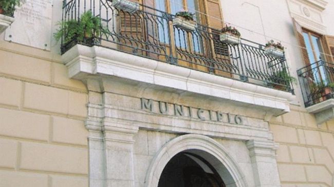Alcamo: gli uffici comunali resteranno chiusi lunedì pomeriggio, 14 agosto