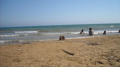 La Sicilia che cade a pezzi: lo sfascio di Tre Fontane