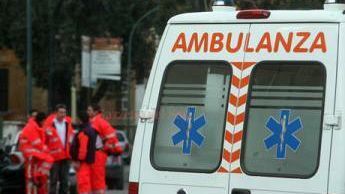Incidente stradale fra due auto nella via Mongiolisi