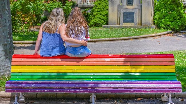 Mozione dei consiglieri Campagna e Di Bella per giornata contro l’omofobia e per una panchina Arcobaleno