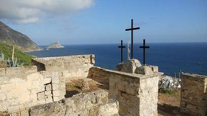 Ripristino del Cimitero del “Calvario” a Marettimo. L’Amministrazione si impegna a trovare i fondi necessari