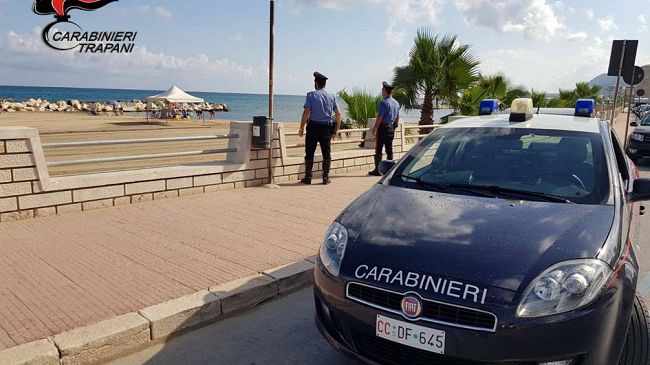 Trapani: i Carabinieri arrestano l’autore dei furti in spiaggia