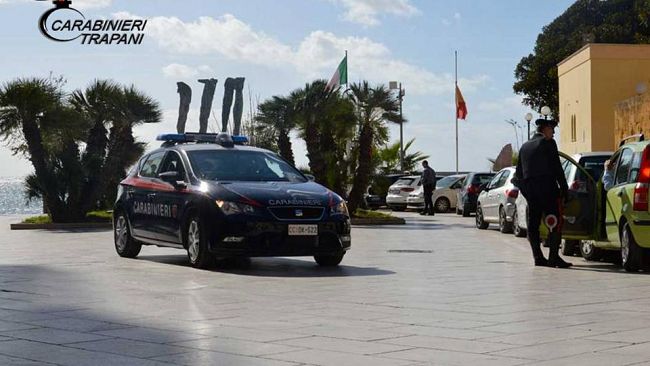 Mazara, evade dai domiciliari per compiere un furto con la compagna: arrestati entrambi dai Carabinieri