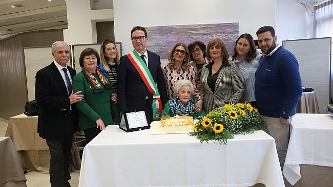 Marsala, zia Rosetta Sieri compie 100 anni