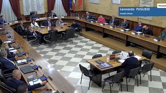 Marsala, seduta Consiglio dedicata all’ inagibilità del “Nino Lombardo Angotta”