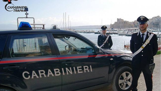 Marsala, molesta l'ex moglie nonostante il divieto di avvicinamento: arrestato