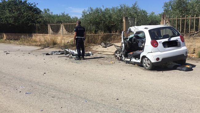Grave incidente sulla SP 81 per Triscina. Scontro tra auto e camion
