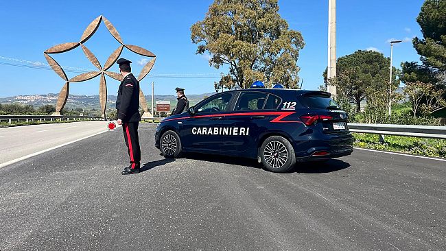 tenta-di-liberarsi-della-droga-denunciato-27enne