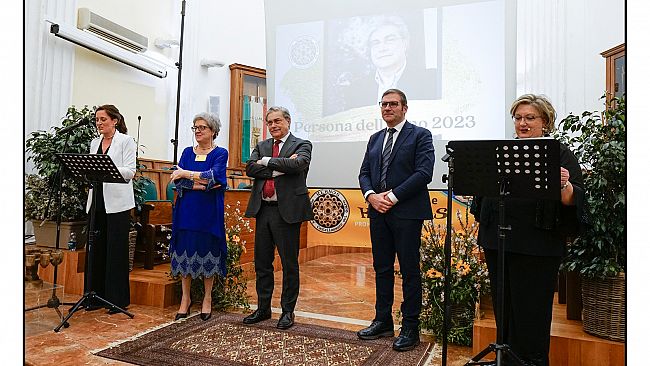 Premio Città di Castellammare: è l’astrofisico Andrea Santangelo la “Persona dell’anno 2023”