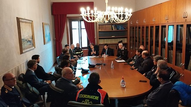 Riunione in Prefettura per monitorare le azioni di prevenzione e contrasto del fenomeno degli incendi