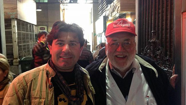VIDEO – La cucina di “Donde Augusto” al Mercado Central di Santiago del Chile