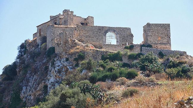 Alcamo: La Giunta Surdi ha approvato il progetto per la messa in sicurezza del Castello di Calatubo
