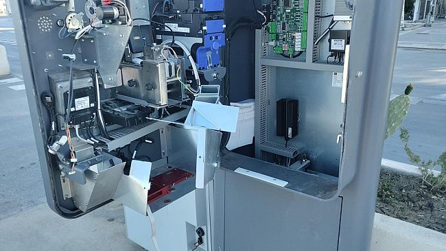 Mazara, ennesimo atto di vandalismo al parcheggio di piazzale Quinci