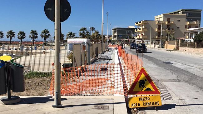 Mazara, lavori per marciapiedi lungo il porticciolo di San Vito 