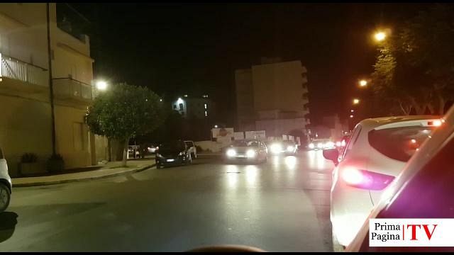 VIDEO – Mazara, Traffico in tilt sul lungomare dopo processione della Madonna del Paradiso