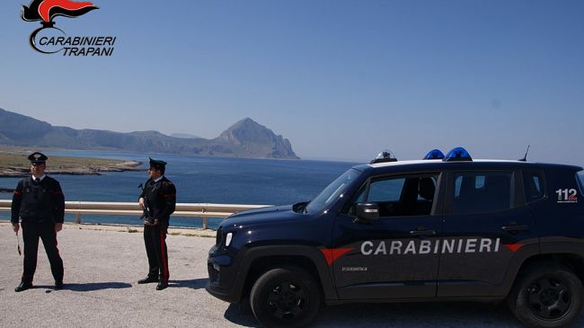 San Vito Lo Capo, prodotti alimentari e di estetica in vendita senza autorizzazione