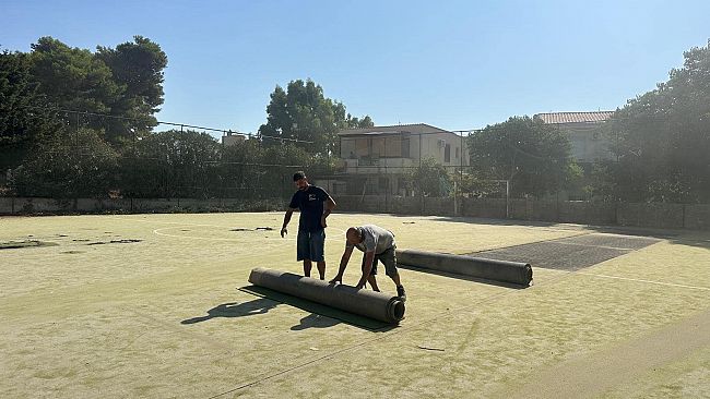 Marinella di Selinunte, ripristinato il manto erboso del campetto di calcio alla stazione 