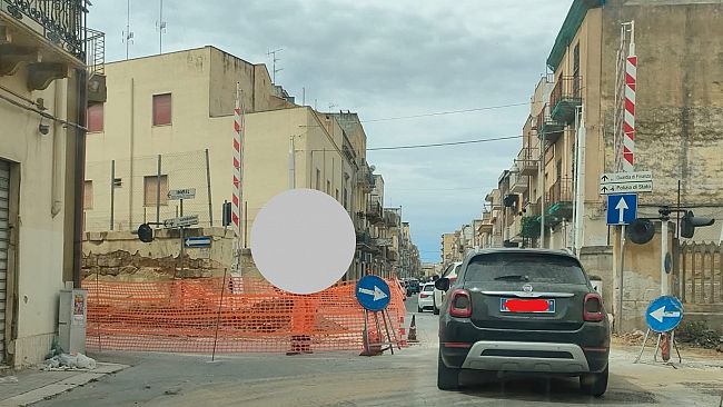 Mazara, lavori stradali fra vie Roma e Marsala non autorizzati. Ditta sanzionata. Chiarimenti su 
