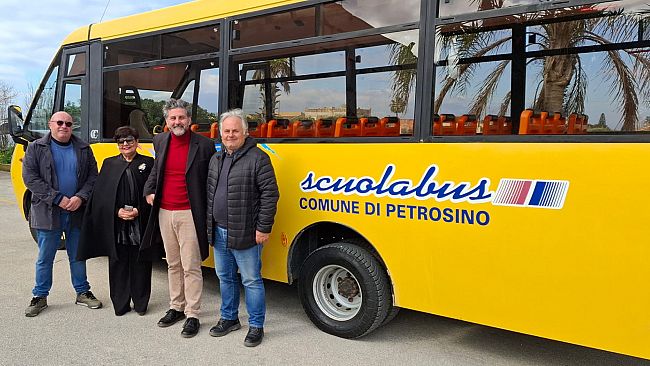 Petrosino, acquistato nuovo scuolabus