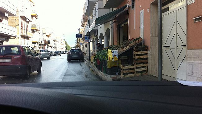 “La Voce”: “L’allegra gestione del suolo pubblico a Mazara”