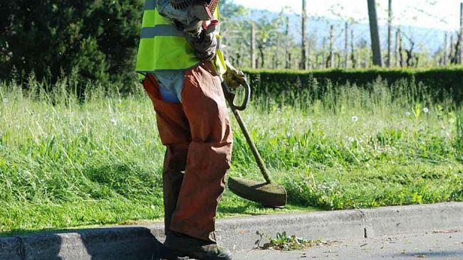 Mazara: proseguono gli interventi di scerbatura e pulizia nel territorio comunale