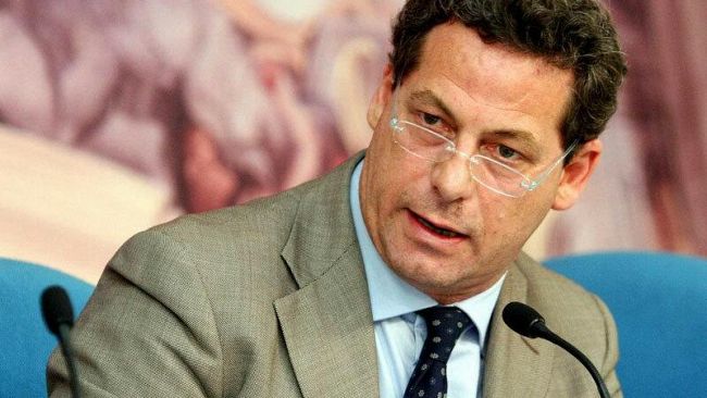 Forza Italia, Gianfranco Miccichè si dimette da coordinatore regionale