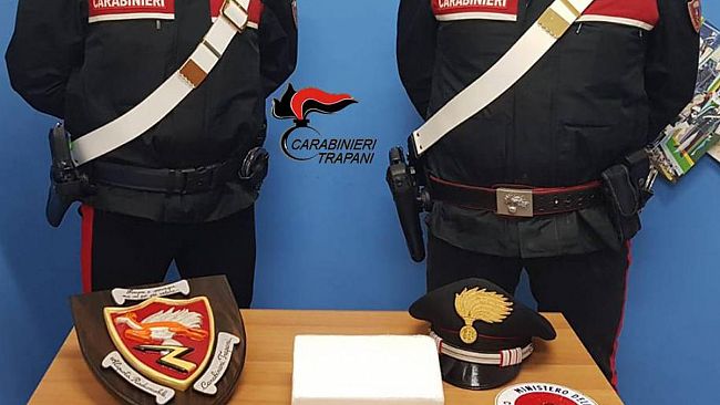 VIDEO-Operazione antidroga, i Carabinieri arrestano corriere della droga con oltre 1 kg di cocaina