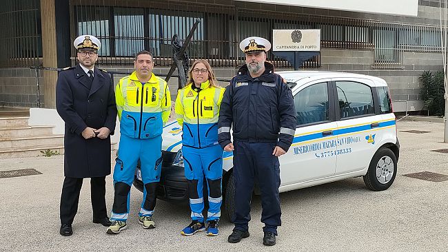 La Capitaneria di Porto dona autovettura alla Misericordia di Mazara