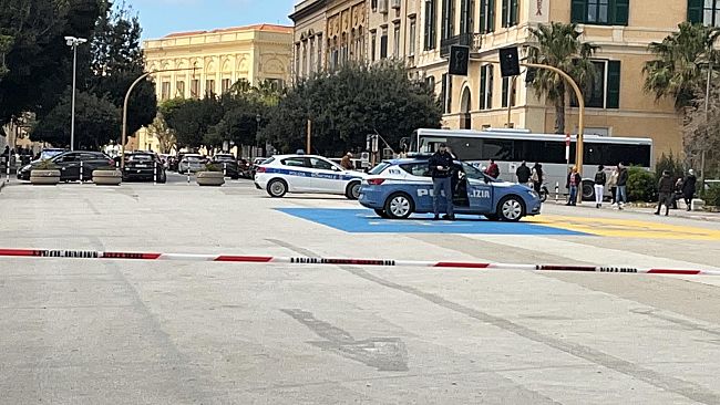 Trapani, allarme bomba a Piazza Vittorio: era un proiettile d'artiglieria