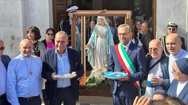 Alcamo accoglie la Madonna della Medaglia Miracolosa