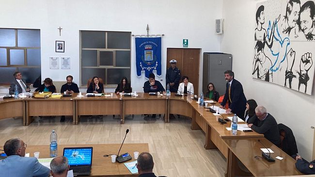 Comune di Petrosino, dichiarato il dissesto finanziario