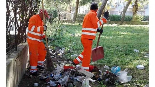 Mazara, in corso gli interventi di pulizia, potatura e discerbatura del quartiere della via Potenza