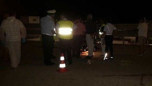 VIDEO – Ciclista muore investito da un auto sulla sopraelevata di via degli archi