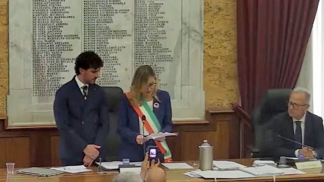 nuovo-consiglio-a-marsala-giura-andreana-patti-maniscalco-e-eletto-presidente-cavasino-vice