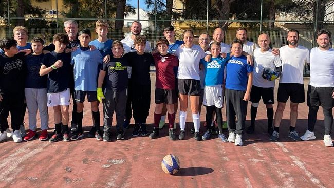 Alla capuana Pardo partita docenti-alunni per socializzare 