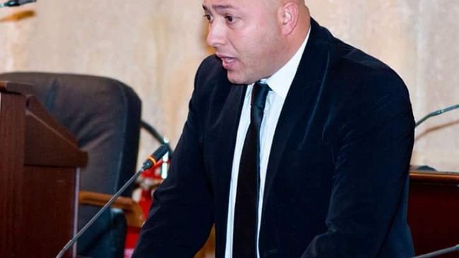 Mazara, cons. Foggia: “Che fine hanno fatto i finanziamenti per le scuole? Di chi sono le responsabilità?”