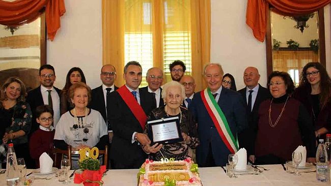 A Marsala nuova centenaria: nonna Maria Venera Figlioli ha compiuto ieri 100 anni