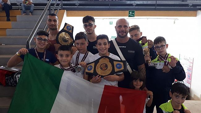 La Fitness Story di Nino Giustiniano trionfa ai mondiali WMKF di martial arts di Petrosino