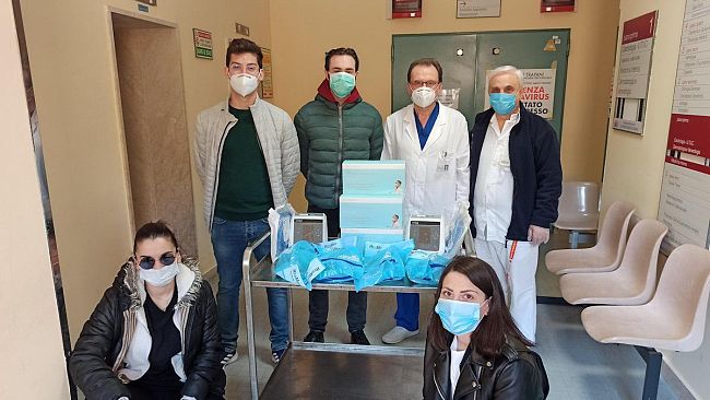 Trapani, associazioni consegnano due ventilatori polmonari grazie alle donazioni
