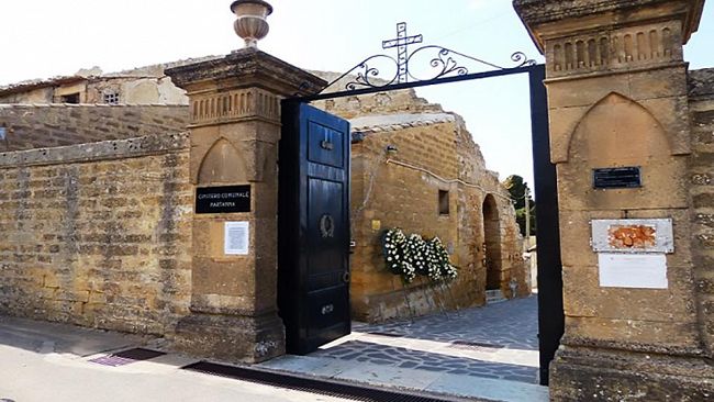 Partanna, orari estivi del cimitero comunale