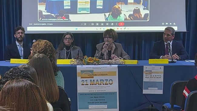 aula-magna-dellic-di-matteo-una-mattinata-di-memoria-e-impegno-civile-contro-la-mafia