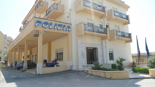 Si finge poliziotto e truffa un'anziana di 80 anni: arrestato 38enne dopo le indagini della Polizia