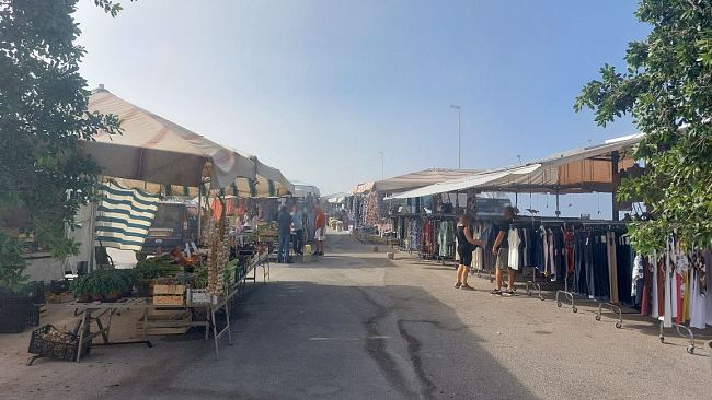 petrosino-torna-il-mercato-estivo-in-piazza-biscione-al-via-la-seconda-edizione