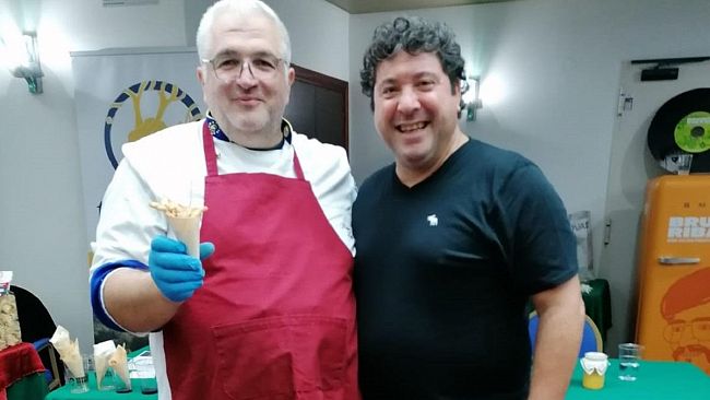 Successo per la busiata da passeggio dello chef castelvetranese Nino Leo